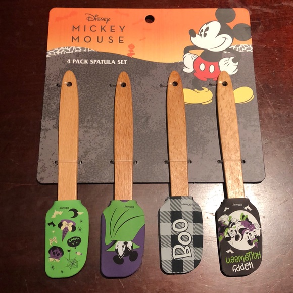Mickey Mouse 4 pack Halloween spatula set - Picture 1 of 2